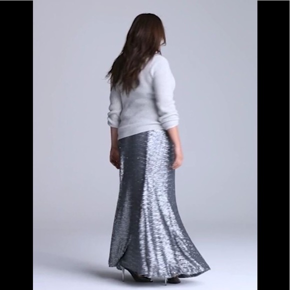 🆕NWOT! 2 Piece Sweater & Sequined Maxi Skirt - Picture 15 of 16